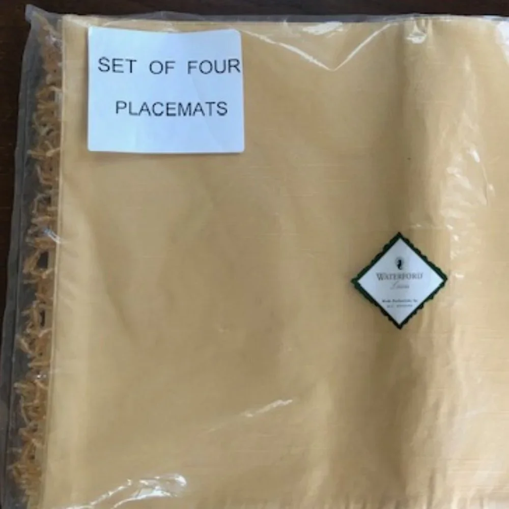 WATERFORD Shanghai Gold Leaf Beaded Place Mats 4